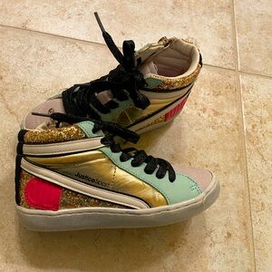 Justice girls shoes size 1. Used in good condition